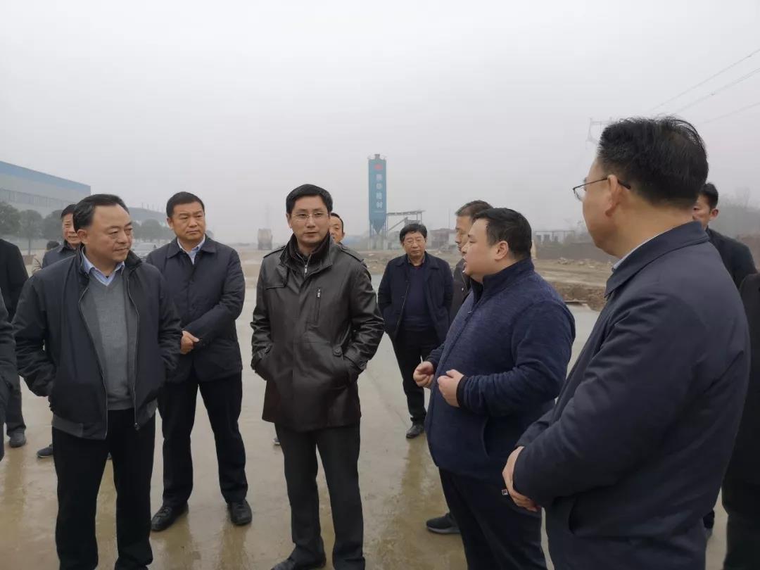 隨州市委、市人大代表團(tuán)蒞臨程力集團(tuán)商用車產(chǎn)業(yè)園視察